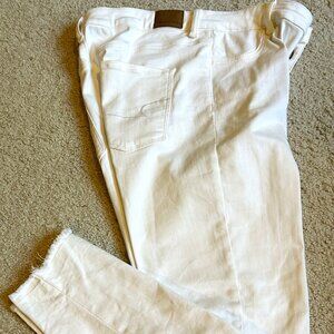 American Eagle skinny white jeans